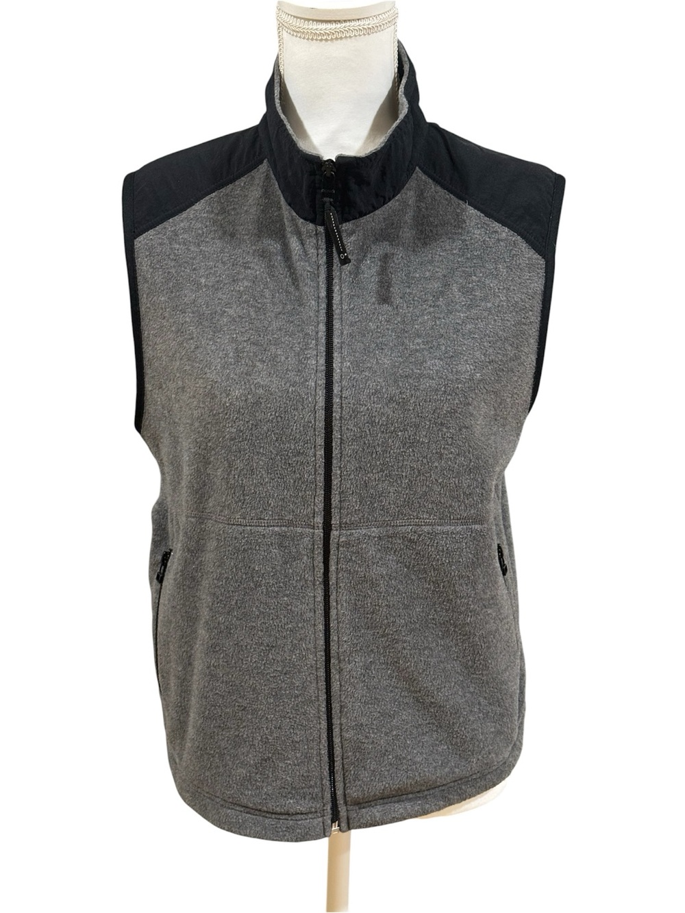 Prospirit Active Sport grey & black fleece vest, front zip closure, pockets, XL.